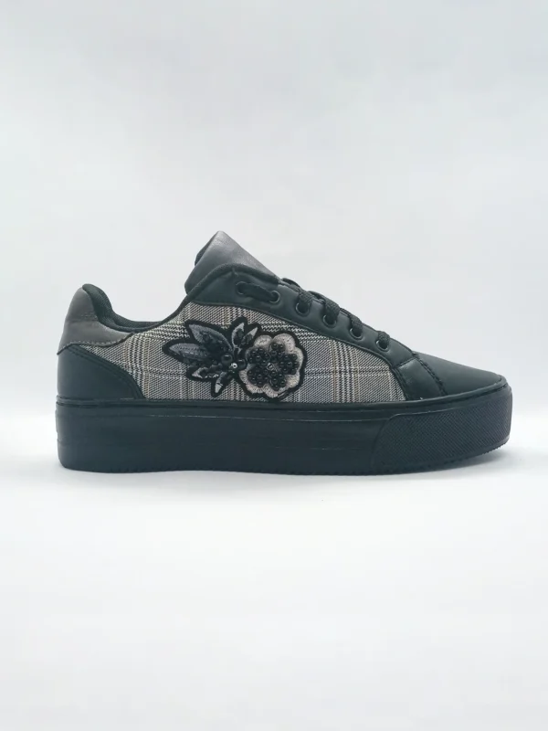 Sneaker Noir Fleuri - Taille 39.5